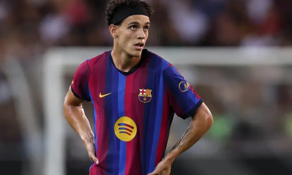 Jugador de Barcelona en el campo durante el partido Jugador de Barcelona en el campo durante el partido