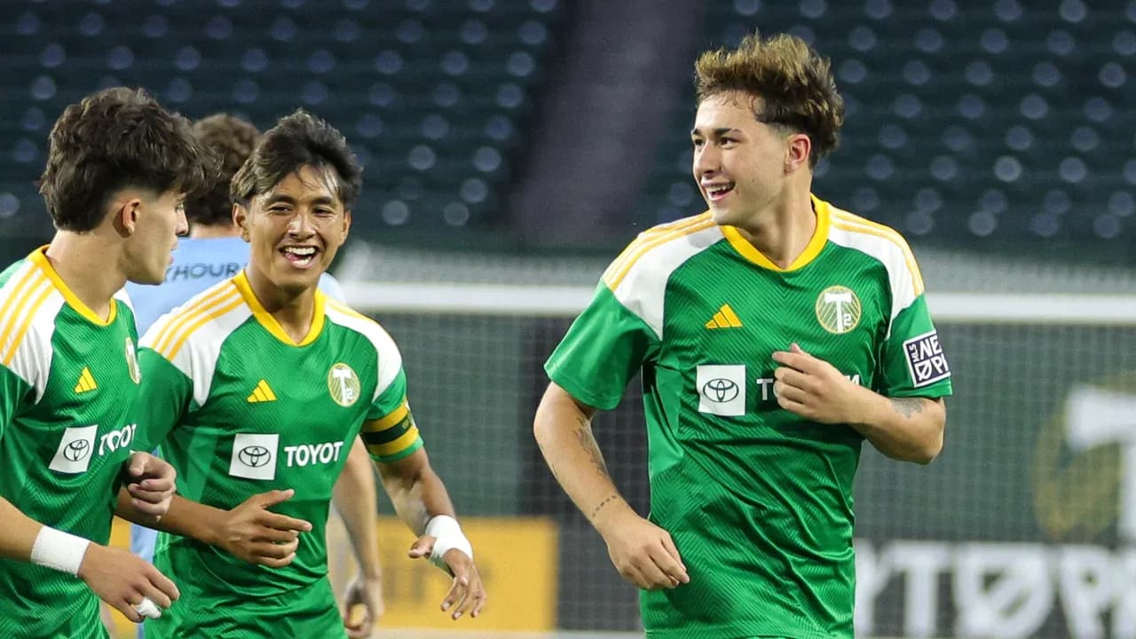Jugadores del Portland Timbers II celebrando un gol Jugadores del Portland Timbers II celebrando un gol