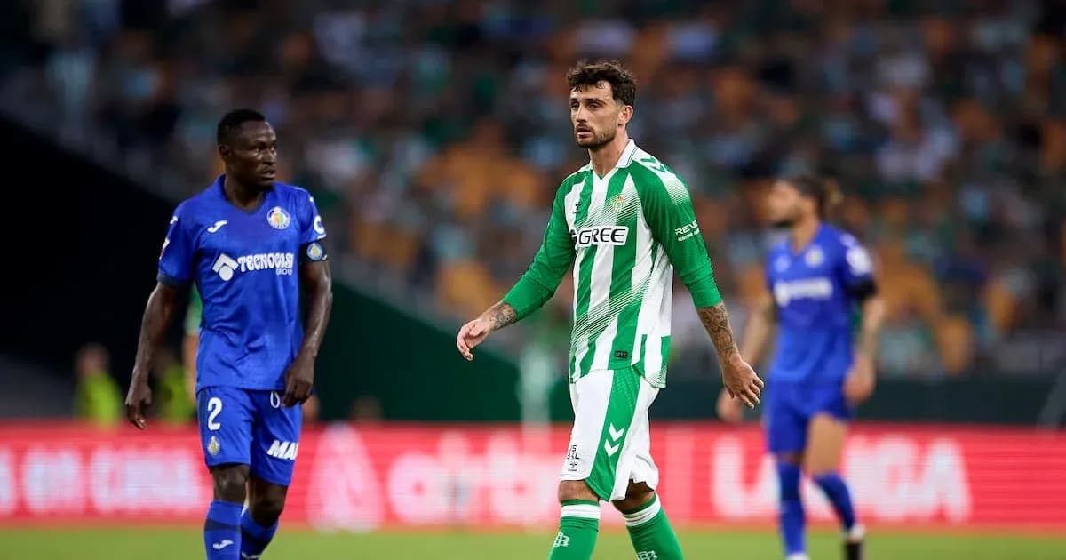 Jugadores de Real Betis y Getafe en el campo Jugadores de Real Betis y Getafe en el campo