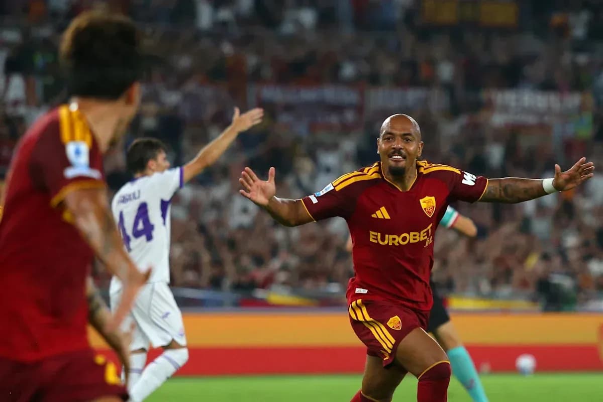 Jugador de la Roma celebra un gol en el estadio Jugador de la Roma celebra un gol en el estadio