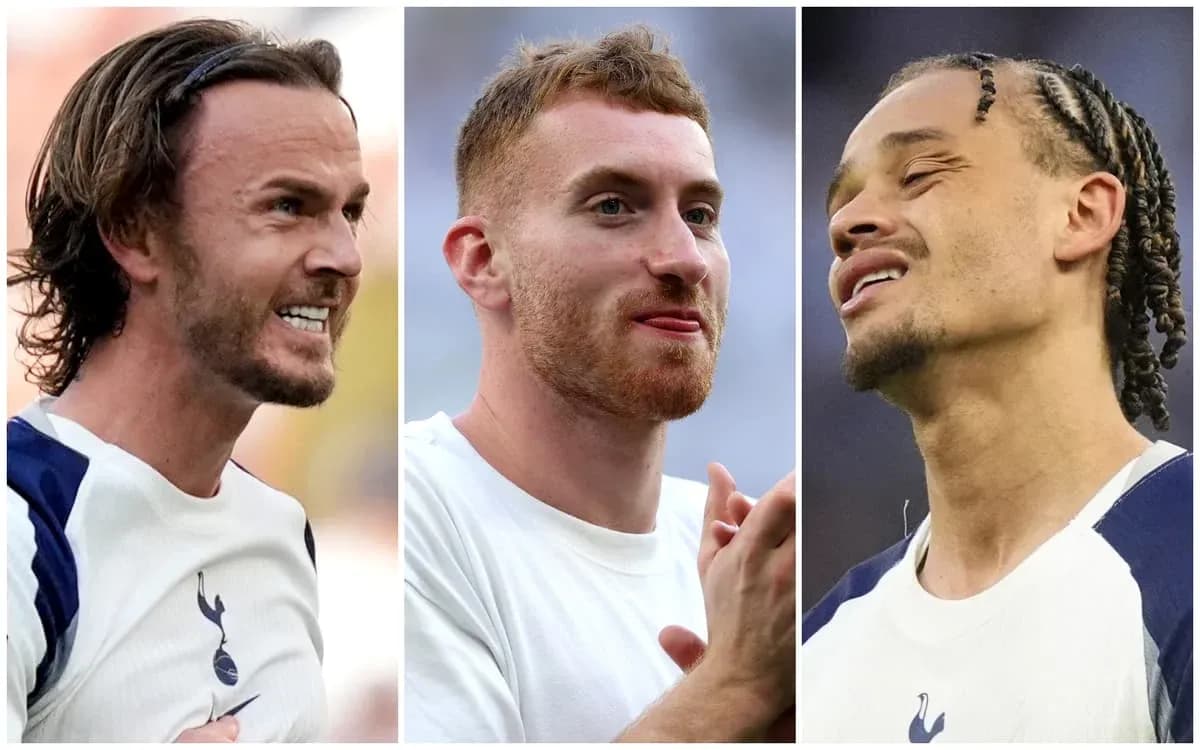 Tres jugadores de Tottenham en el campo de entrenamiento Tres jugadores de Tottenham en el campo de entrenamiento