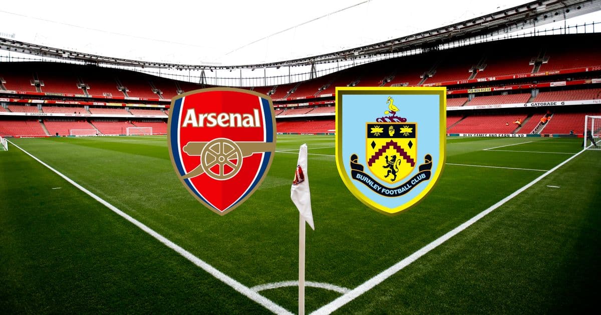 Estadio con escudos de Arsenal y Burnley Estadio con escudos de Arsenal y Burnley