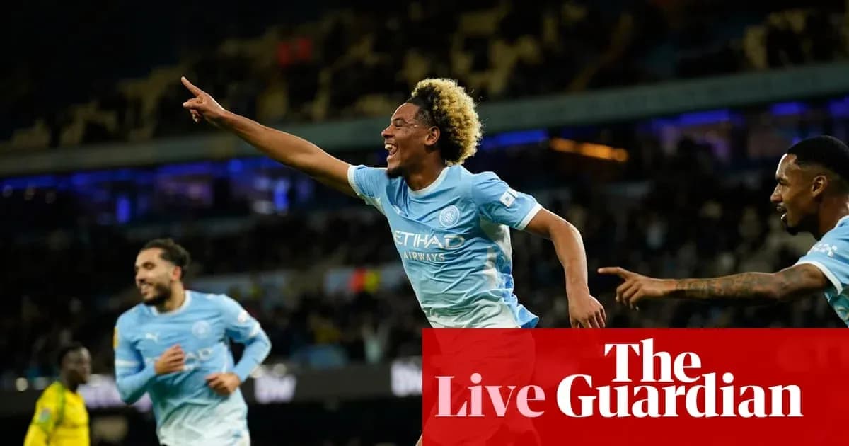 Jugador de Manchester City celebrando un gol Jugador de Manchester City celebrando un gol
