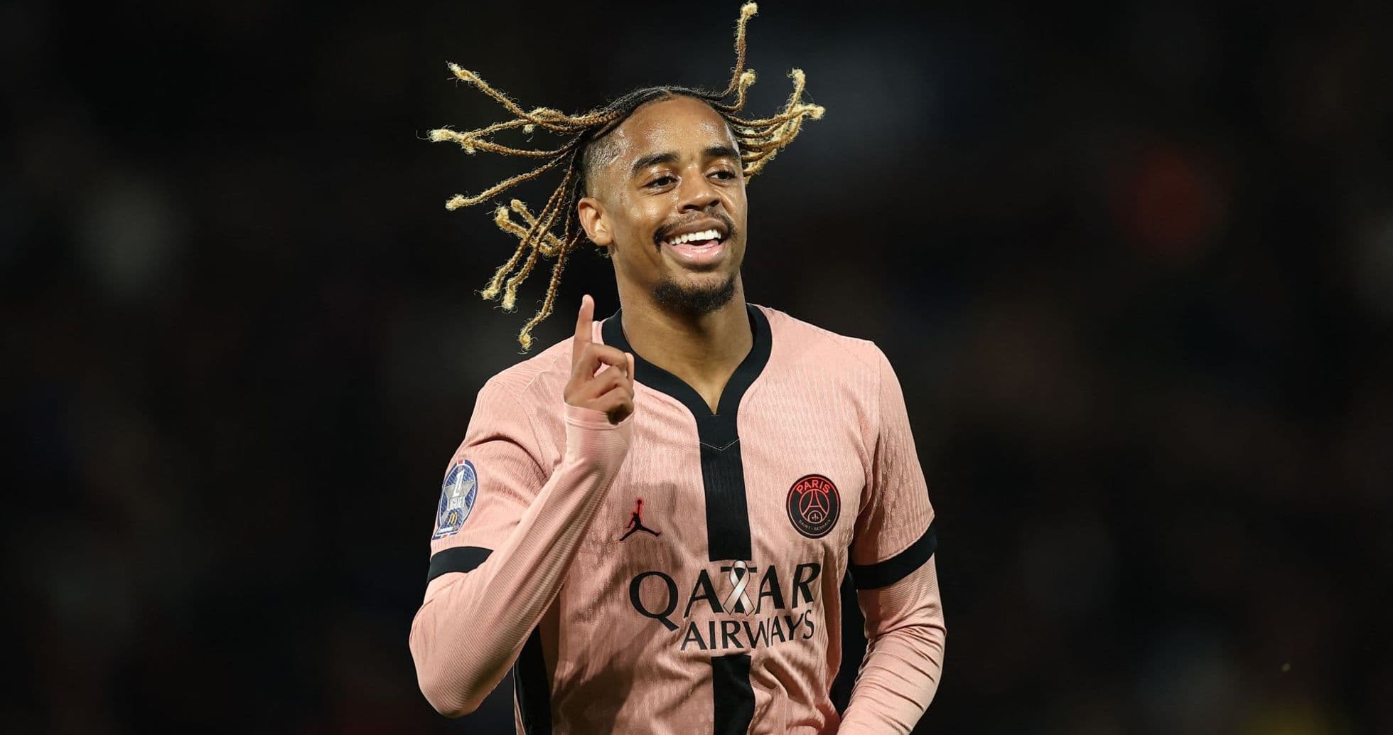 Luis Campos confirma que la ventana de transferencias del PSG sigue abierta mientras Liverpool muestra interés en Barcola y Mbaye Luis Campos confirma que la ventana de transferencias del PSG sigue abierta mientras Liverpool muestra interés en Barcola y Mbaye