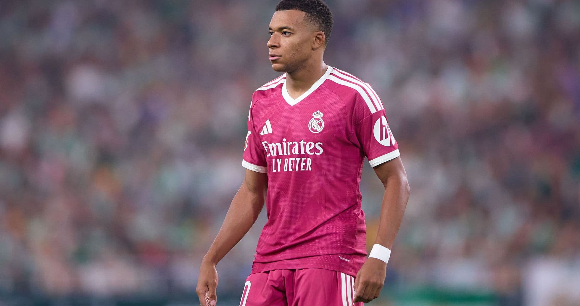 Christophe Dugarry critica duramente a Kylian Mbappé por su ambición con el Balón de Oro Christophe Dugarry critica duramente a Kylian Mbappé por su ambición con el Balón de Oro